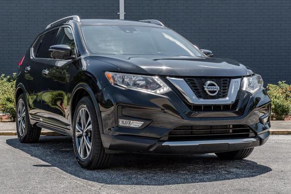 2017 nissan rogue in delavan, wisconsin