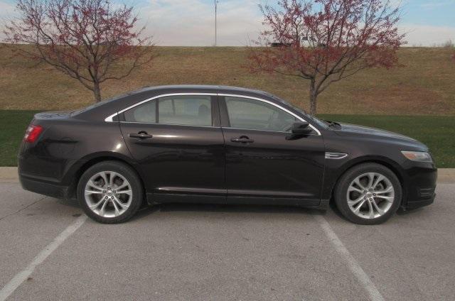 2013 ford taurus sel