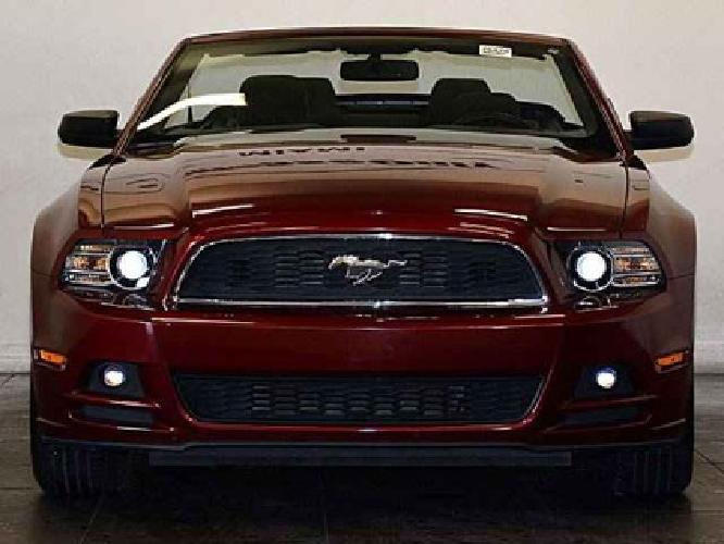 2014 ford mustang v6 convertible in miami, fl