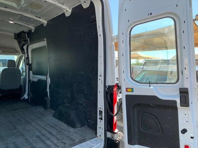 2019 ford transit-250 base