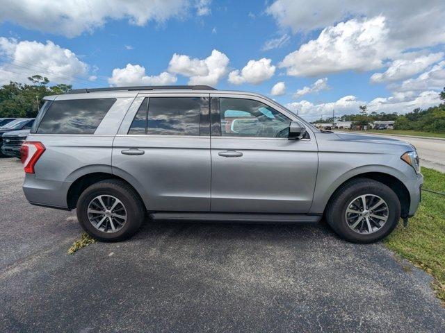 2021 ford expedition xlt