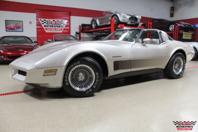 82 vette collector edition only 17,354 miles automatic glass roof panels