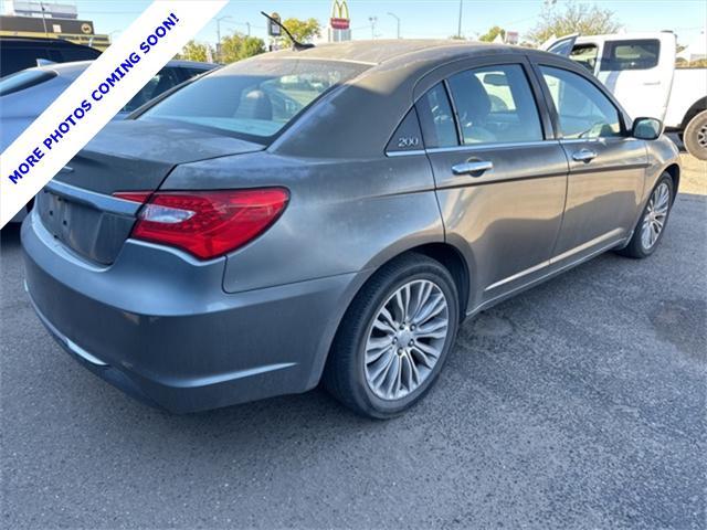 2013 chrysler 200 limited
