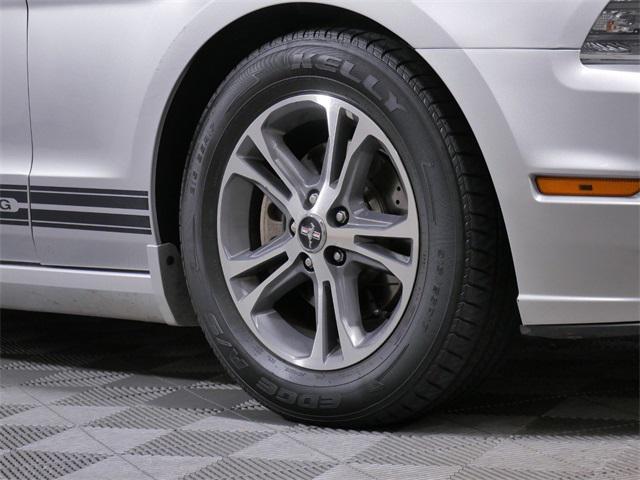 2014 ford mustang v6 premium