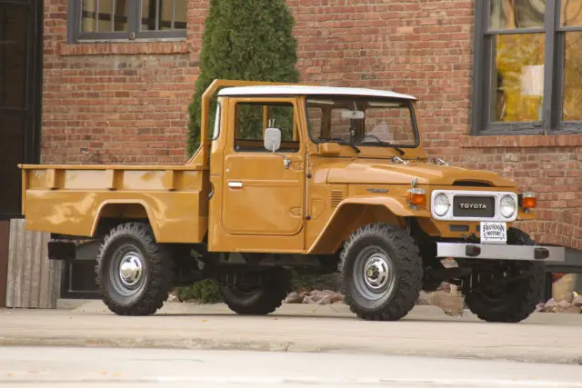 1982 toyota fj-45 land cruiser pick up