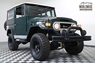 1974 toyota land cruiser fj40 4x4. v8. new paint. pb. awesome!