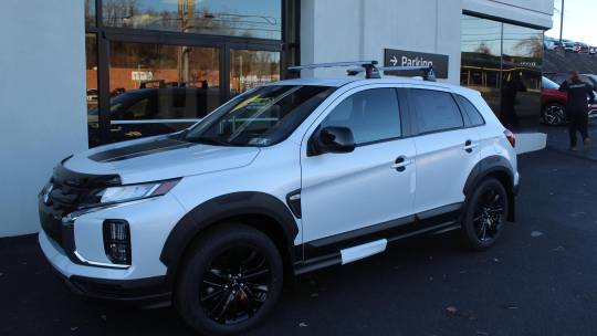 2024 Mitsubishi se