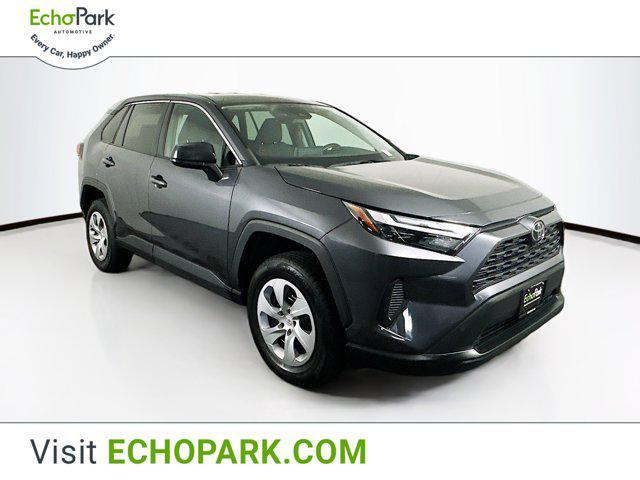 2023 toyota rav4 le