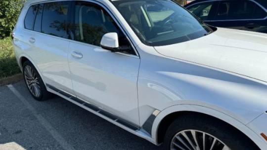 2021 BMW X7