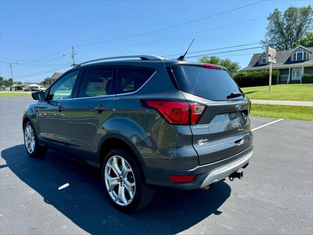 2019 ford escape titanium