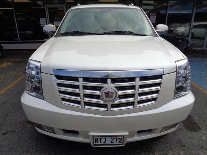 2011 cadillac escalade ext awd 4dr luxury for sale in honolulu, hawaii