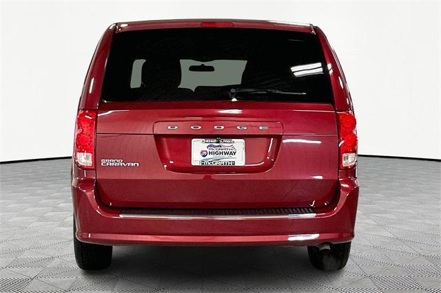 2016 dodge grand caravan avp/se