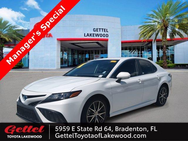 2023 toyota camry se