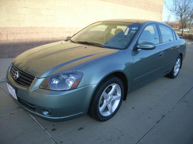 2005 nissan altima 3.5 se for sale in grand forks, north dakota