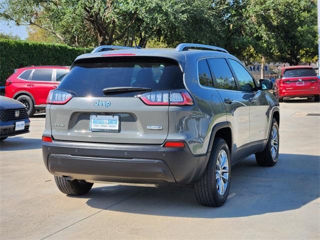 2021 jeep cherokee latitude plus