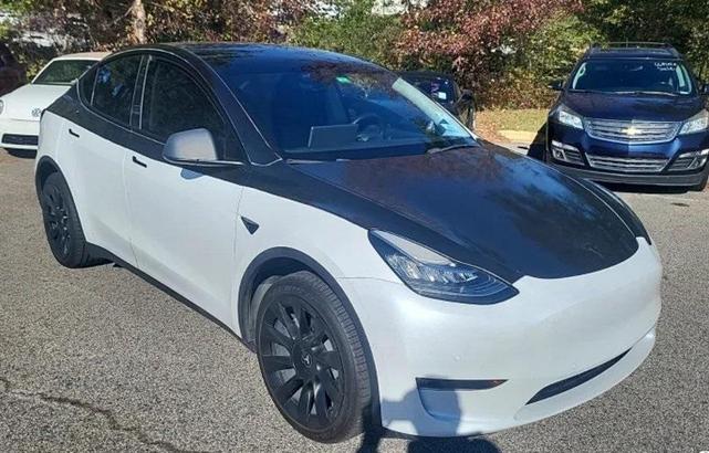2022 tesla model y long range