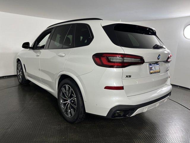 2022 bmw x5 m50i