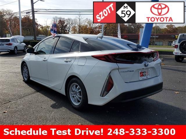 2020 toyota prius prime le