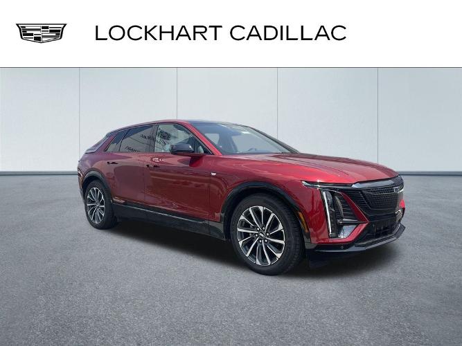 new 2024 cadillac lyriq sport