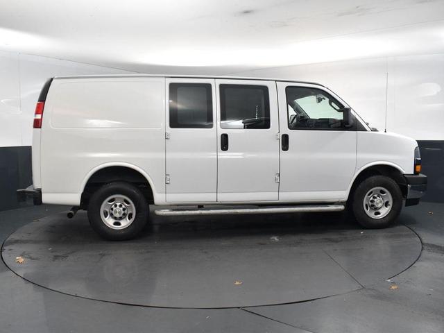 2022 chevrolet express 2500 work van