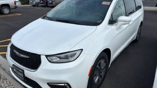 2021 chrysler pacifica touring l