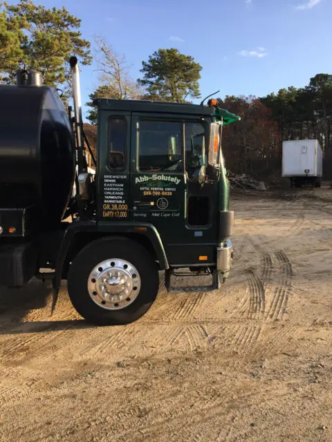 1989 volvo fe6 33000 gvw family owned since new-rebuilt from the ground up-good