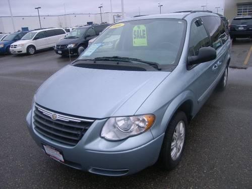 2006 chrysler town and country front-wheel drive lwb passenger van for sale in grand forks, north dakota