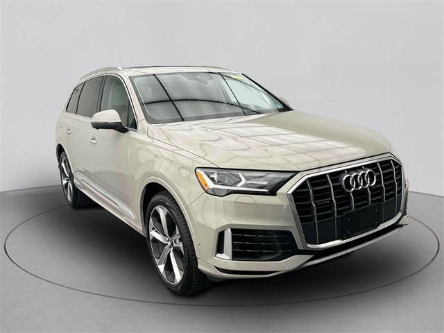 2021 audi q7 55 premium plus