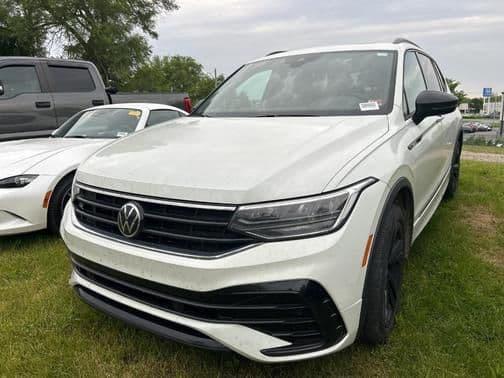 2023 volkswagen tiguan 2.0t se r-line black in hagerstown, maryland