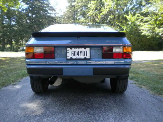 porsche 924 - all original - excellent condition- blue with black interior
