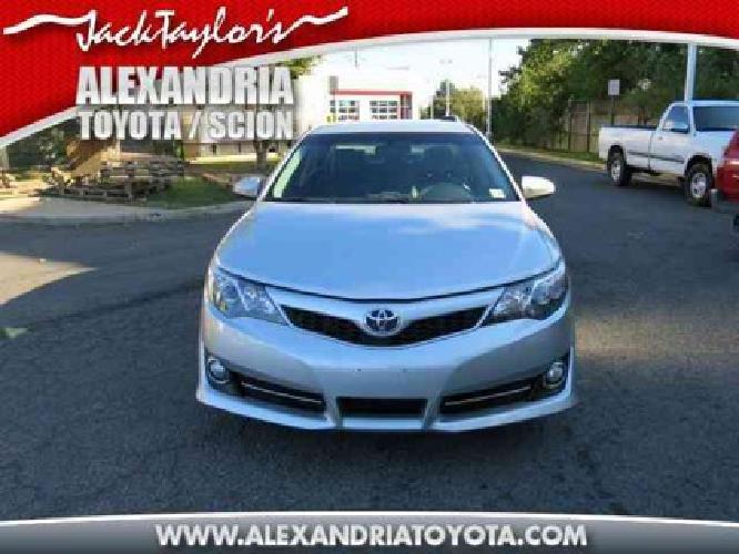 2012 toyota camry se in alexandria, va