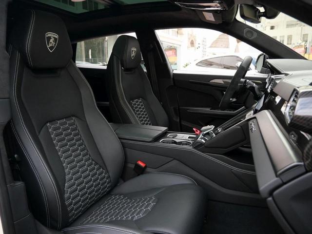 2021 lamborghini urus pearl capsule