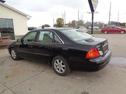 2002 toyota avalon in secaucus, new jersey