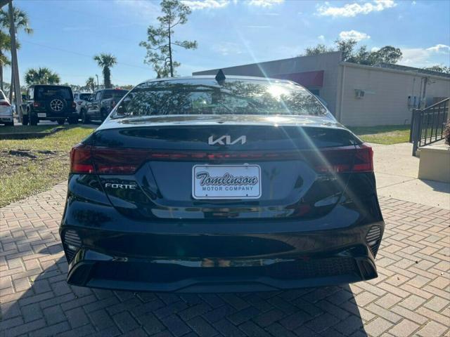 2024 kia forte lxs