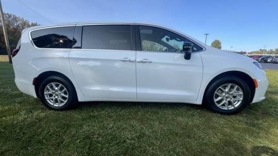 2025 Chrysler Pacifica