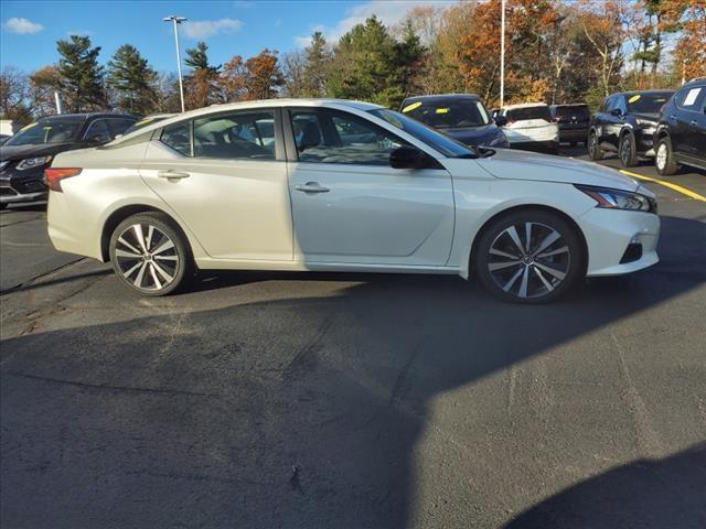 2021 nissan altima 2.5 sr