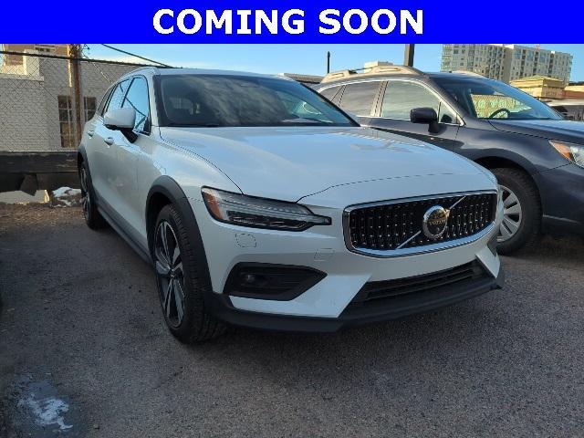 2024 volvo v60 cross country b5 plus