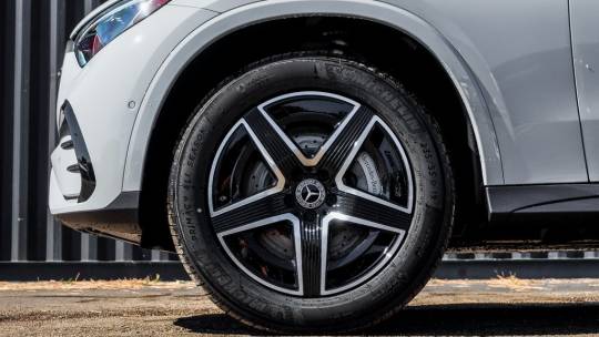 2025 Mercedes-Benz GLC
