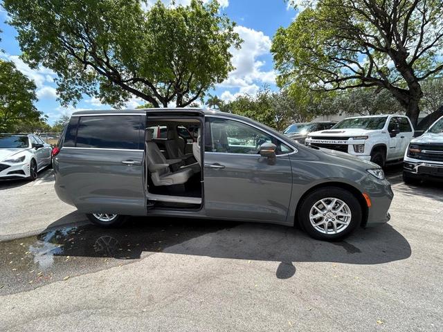 2021 chrysler pacifica touring-l