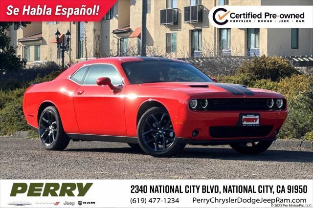 2023 dodge challenger sxt