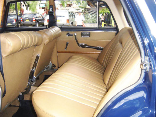 1961 mercedes benz 220s in perfect condition