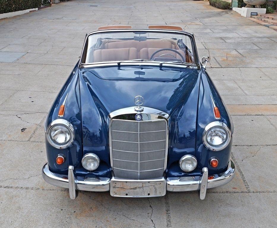 1957 mercedes-benz 200-series 220s cabriolet