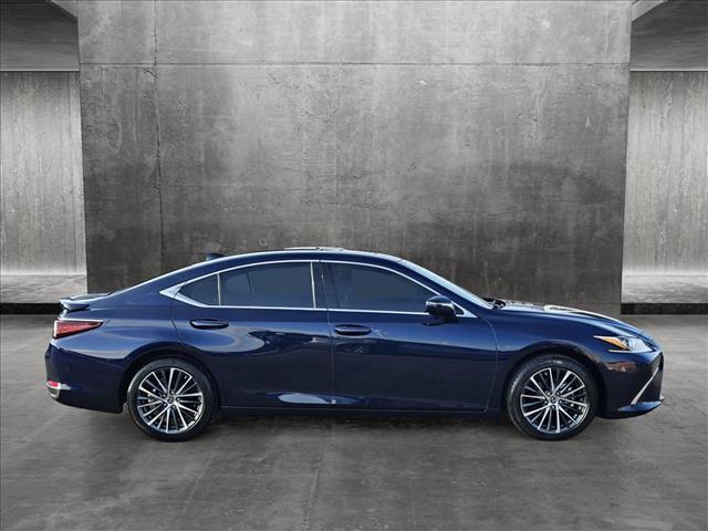 2023 lexus es 300h base