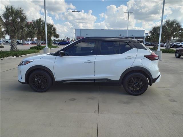 2023 nissan kicks sr