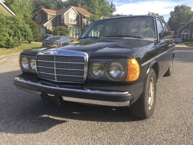 300td wagon low original miles third row seat well maintained