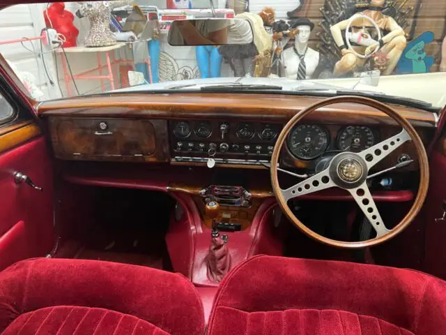 1966 jaguar 3.4 manual with o/d