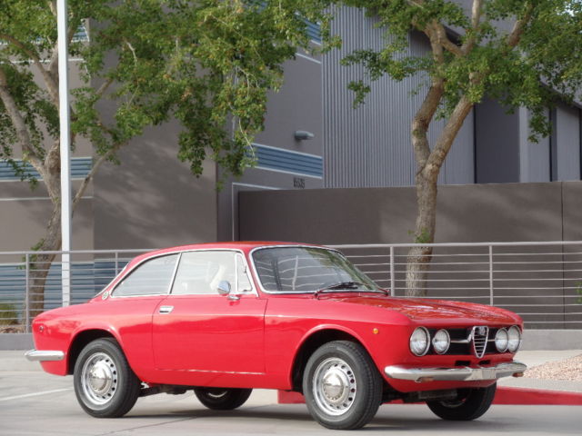 1969 alfa romeo 1750 gtv mk1 beautiful condition rebuilt 5-speed must see!!!