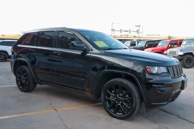2022 jeep grand cherokee wk laredo