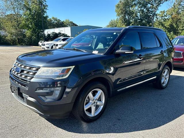 2017 ford explorer xlt