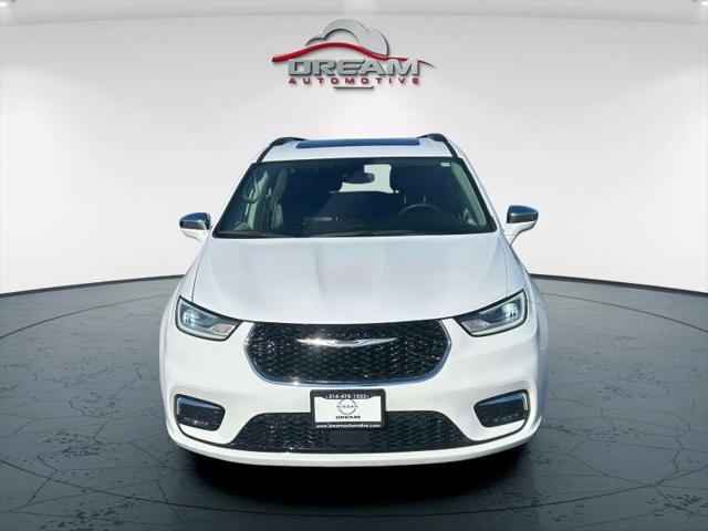 2022 chrysler pacifica limited